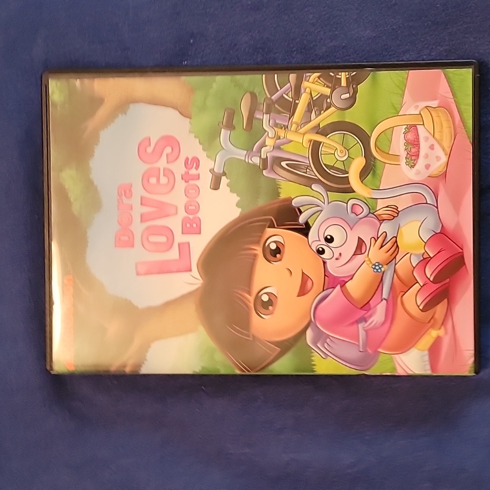 "Dora Loves Boots"  DVD Movie